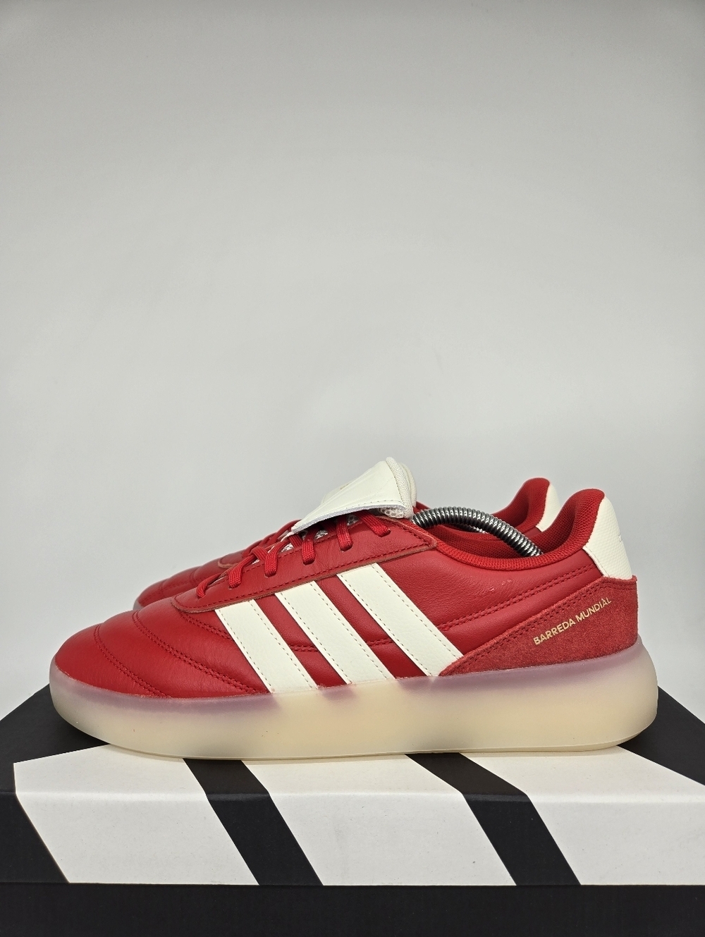 adidas Men's Barreda Mundial HQ2352 Better Scarlet Off White Shoes Size 10.5